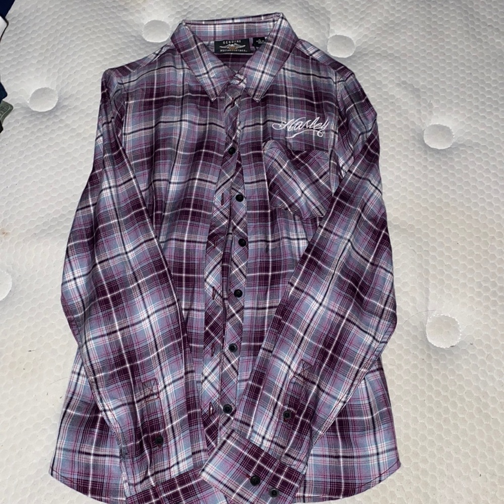 Purple Harley Davidson Flannel 
M
Never worn
New with tags
